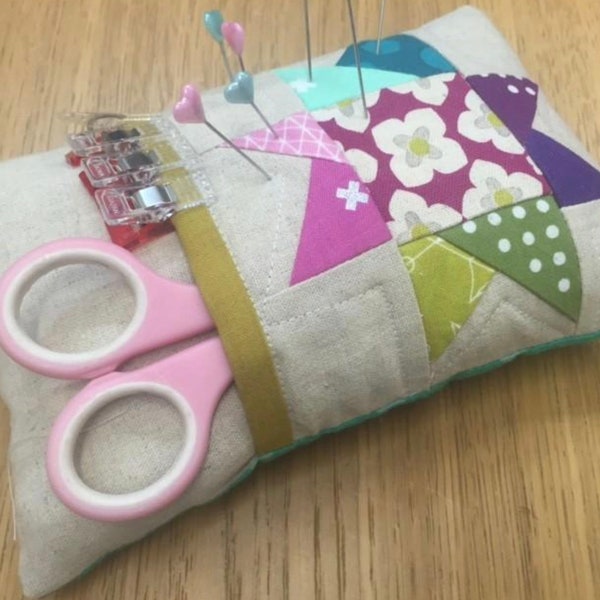 Wonky Star Patchwork Pocket Pincushion - Digital Sewing Pattern - INSTANT DOWNLOAD