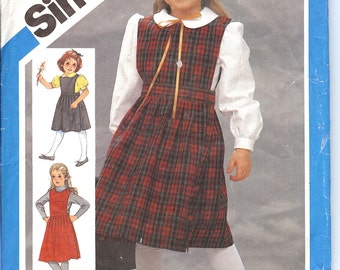 Simplicity 6557  Childs Jumper and Blouse   ID187