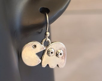 Pac man earrings - video game earrings - female gamer earrings - 80's earrings - retro earrings - pacman Handmade earrings - charm earrings