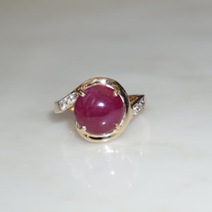Ruby Solitaire Ring / Vintage Estate 14K Gold 4.27TCW Cabochon Ruby Solitaire & Diamond Accent Ring / Ruby Bypass Bezel Ring  Sz 7.75