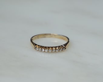 14K Gold Diamond Band / Vintage Estate C1970 14K Gold 0.20TCW Round Brilliant cut Nine-Diamond Wedding Band / Diamond Stacking Band Sz 6.5