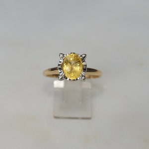 GIA Canary Sapphire / Mid Century Estate C1960 14K Two Tone Gold 1.52 carat Yellow Sapphire Illusion Set Square Engagement Ring  Sz 6.75