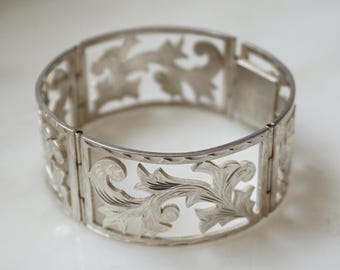 Vintage Silver Bracelet / Unisex Vintage Estate C1950 Sterling Silver Hand Engraved Pierced Open Filigree Floral Eternity Bracelet  6.5"