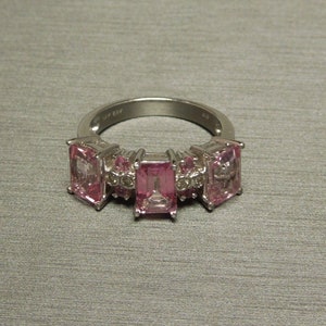 Vintage Estate 14K White Gold 3.38TCW Three Stone Emerald cut Pink Topaz Gemstone & Diamond Band / Statement Ring Sz 7