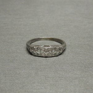 Vintage Double Row Band / Mid Century Estate C1960 14K White Gold Detailed &#39;Diamond Illusion&#39; Double Row Wedding Band  Sz 5.75