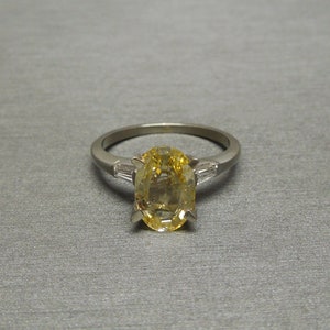 Mid Century Estate C1960 18K White Gold Signed &#39;JABEL&#39; 3.61TCW Oval Canary Yellow Sapphire & Baguette Classic Engagement Ring  Sz 5.75