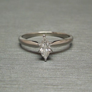 Vintage Estate 14K White Gold 0.26ct Fancy Marquise Diamond Solitaire / Simple Engagement Ring Sz 6.75