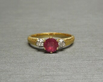 Vintage Estate C1970 18K Gold 0.67TCW Three-Stone Ruby Solitaire & Diamond Accent Engagement Ring / 18K Ruby Ring  Sz 5.75