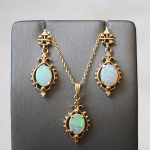 Opal Necklace & Earrings Set / Vintage Estate C1970 14K Gold Victorian Style Fire Opal Pendant Necklace and Earrings Set / Vintage Opal Set