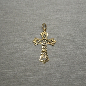 Gold Filigree Cross / Vintage Estate 1980s 10K Gold Filigree with Diamond cut Engraving Cross Pendant  1.25&quot; x 0.75&quot;
