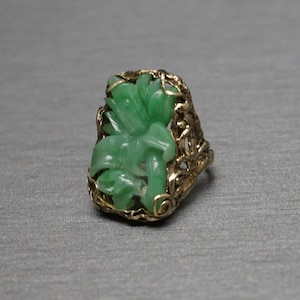 Mid Century Estate C1960 14K Gold Floral Carved Jade Ring / Vintage Jade Ring / Jade Flower Ring  Sz 6.25