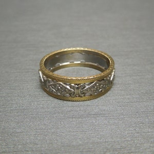 Unisex / Men&#39;s Antique Estate C1940 14K Gold Filigree Hand Engraved Diamond Illusion Eternity Wedding Band 5.5mm Sz 6