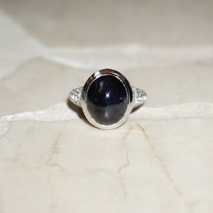 Antique Estate C1910 14K White Gold Net Lace Filigree 7.69 carat Bezel set Midnight Sapphire Cabochon Solitaire Ring  Sz 5.5