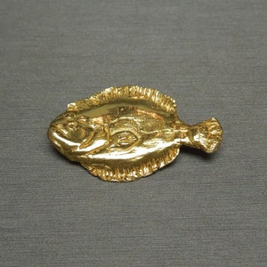 Vintage Estate C1960 925 Gold Vermeil Sterling Solid Fish / Fisherman Pendant 1" x 1.5"