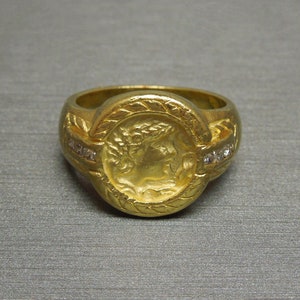 Unisex / Men&#39;s Vintage Estate C1970 18K Gold 0.18TCW Diamond Roman Signet / Coin Style Ring Sz 6 1/3