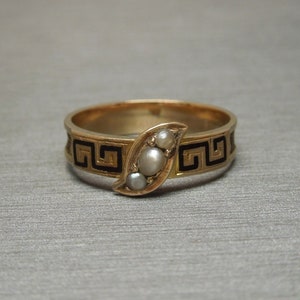 Antique British Victorian 19th Century Estate 10K Gold Seed Pearl & Black Enamel Greek Key Mourning Hair Band / Ring Sz 7