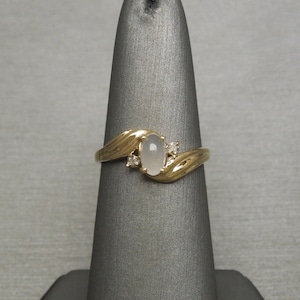 Vintage Estate 10K Gold 0.47 carat Oval Moonstone Solitaire & Diamond Accent Petite Bypass Ring 0.49TCW / Cats Eye Moonstone Ring  Sz 6.25