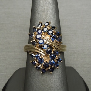 Gold Wreath Sapphire &#39;S&#39; Cluster Ring / Vintage 1980s Estate 10K Gold 2.50TCW Sapphire Bypass Cluster Statement Ring  Sz 9.5