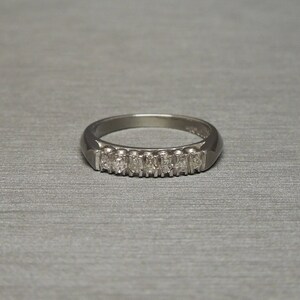 Vintage Estate C1950 Platinum 0.25TCW Round Diamond Seven Stone Wedding Band / Ring Sz 4