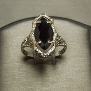 Antique Art Deco Estate C1920 14K White Gold Filigree Geometric 2.75ct Marquise Sapphire Solitaire Engagement Ring Sz 7