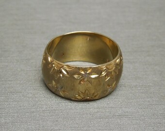 Vintage Estate C1960 14K Gold Florentine 0.16TCW Diamond Floral Wide 8.8mm Eternity / Wedding Band Sz 7.25