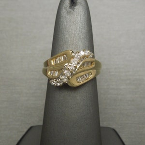 Vintage Estate 14K Gold 0.80TCW Brilliant & Baguette Diamond Retro Criss-Cross Art Deco Bypass Waterfall Cluster Ring  Sz 5.5