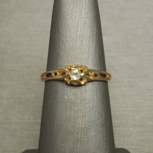 Antique Victorian Estate C1890 10K Gold Filigree 0.10ct Round Green Alexandrite Solitaire Ring Sz 6.5