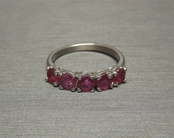 Vintage Estate 14K White Gold 1.50TCW Round Pinkish Red Ruby Wedding Band / Promise Ring Sz 5.75