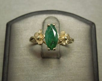 Vintage Estate C1960 Victorian Style 14K Gold 1.15ct Marquise Emerald & Gold Rosette Engagement / Solitaire Ring Sz 8.25