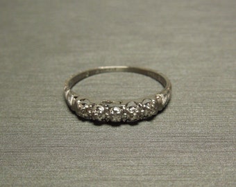 Antique Vintage Estate C1940 14K White Gold Engraved 0.03TCW Three Single cut Diamond Wedding Band Sz 6.25