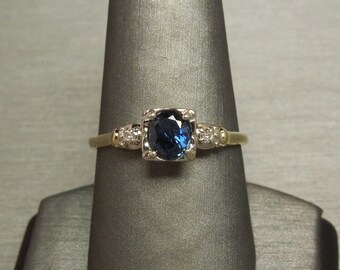 Vintage Estate C1950 10K 14K Gold 1.02TCW Oval Sapphire Solitaire & Diamond Square Engagement Ring Sz 10