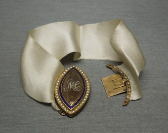 British Victorian Estate Circa 1860 11CT Gold Hair Locket Bracelet / Victorian Mourning Locket / Mourning Bracelet  6"