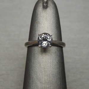 Vintage Estate 14K White Gold 1.04 carat Round Lavender Burma Spinel Solitaire / Engagement Ring Sz 4.5