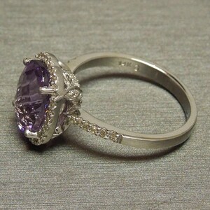 Estate 14K White Gold 3.76TCW Oval Multi-Faceted Amethyst Solitaire & Diamond Halo Engagement Ring Sz 6.5 image 7