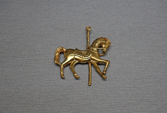Carousel Horse Pin / Vintage Estate Circa 1970 Gold Vermeil Sterling Silver Carousel Horse Lapel Pin / Gold Horse Pin / Carousel Pin 1.5"