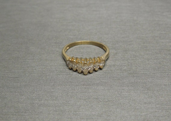 Vintage Estate C1970 14K Gold Cathedral 0.50TCW Marquise Diamond Pyramid Ring / Marquise Wedding Band / Cathedral Diamond Band  Sz 5.25