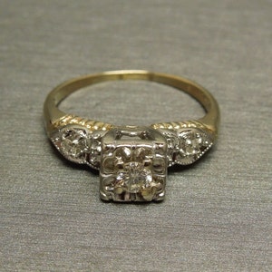Vintage Estate C1990 14K White Gold 0.30ct Square Princess Vintage Estate C1990 14K White Gold 0.30ct Square Princess