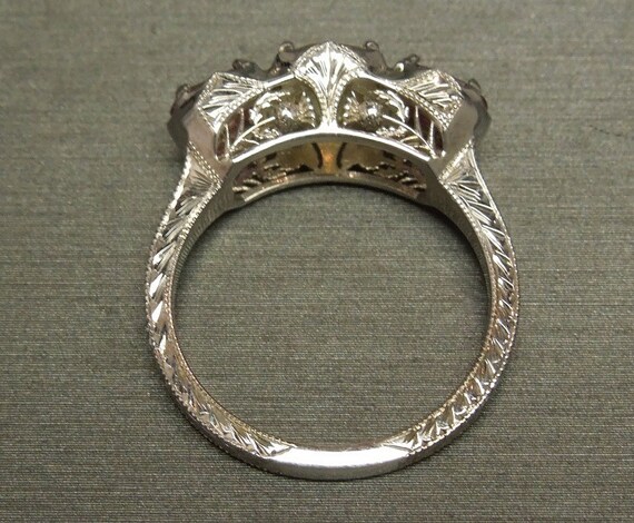 Estate 18K White Gold Filigree Engraved Etched 2.… - image 4