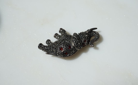 Vintage Elephant Pin / Vintage Estate Sterling Silver Natural Garnet & Rose cut Marcasite Elephant Lapel Pin / Vintage Elephant Brooch View 5