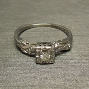 Vintage Estate C1950 14K White Gold Milgrain 0.10ct E F VVS1 Round Diamond Square Illusion Engagement Ring Sz 6.5
