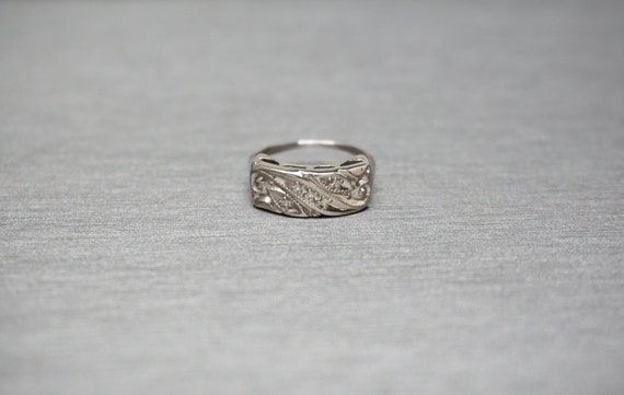 Mid Century Estate C1960 14K White Gold 0.06TCW Single Cut Diamond