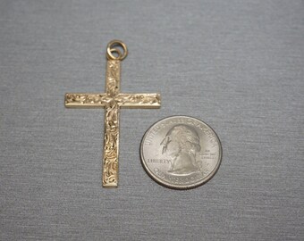 Unisex Antique Estate Circa 1940 10K Gold Floral Engraved Cross
