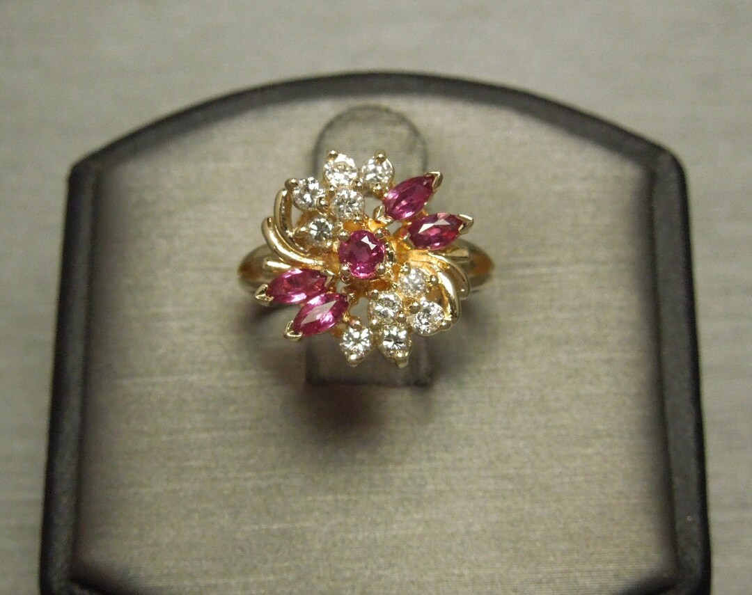 Vintage Estate C1970 14K Gold 0.90TCW Fancy Marquise Cut Ruby ...
