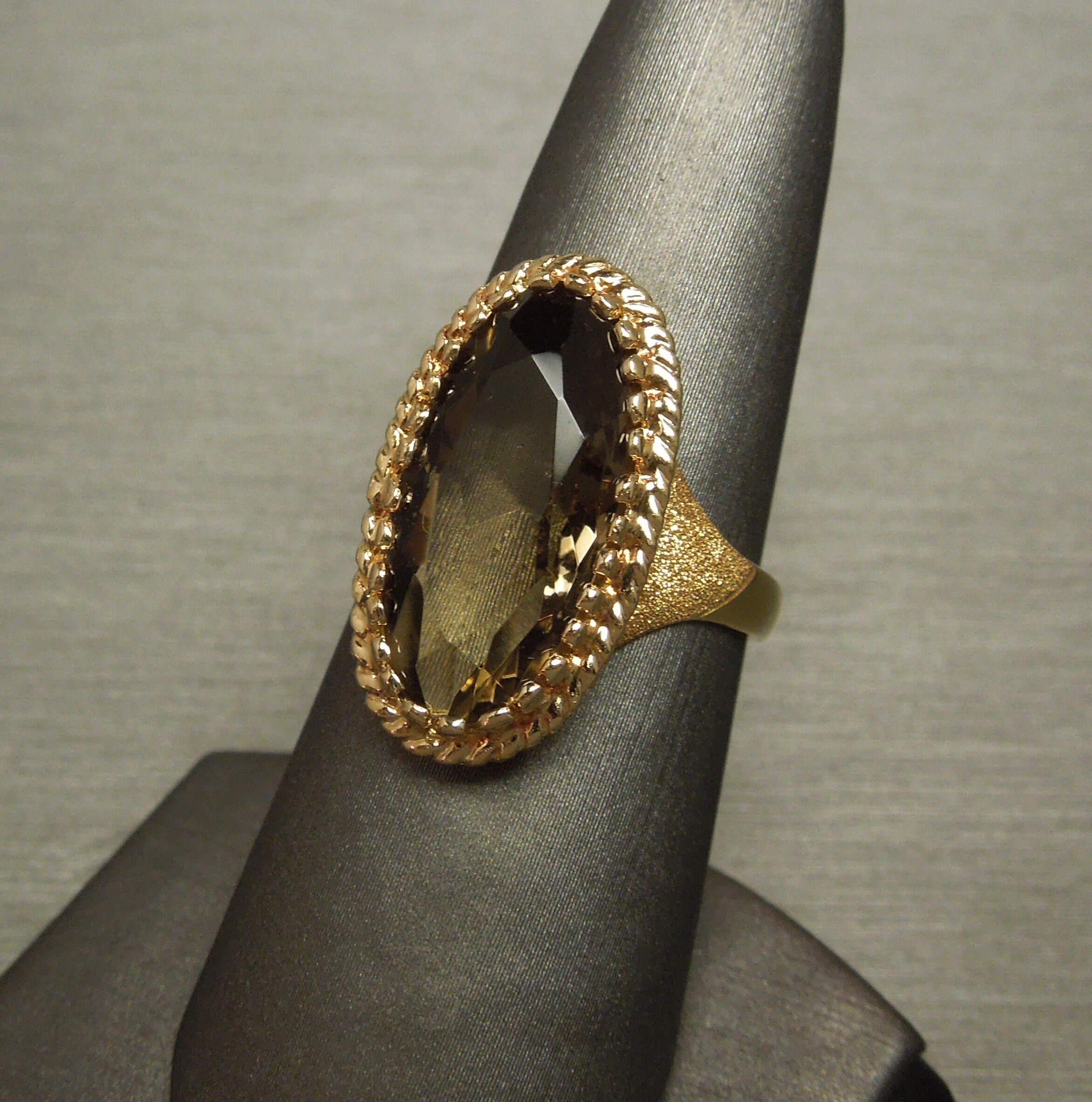 Vintage Estate C1970 14K Gold Italian Florentine 12ct Oval