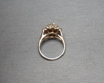 Diamond Flower Cluster Ring / Mid Century Estate C1960 14K