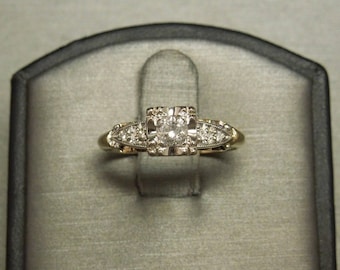 Antique Vintage Estate C1940 14K Gold 0.35TCW Square Round Brilliant Diamond Engagement Ring Sz 7