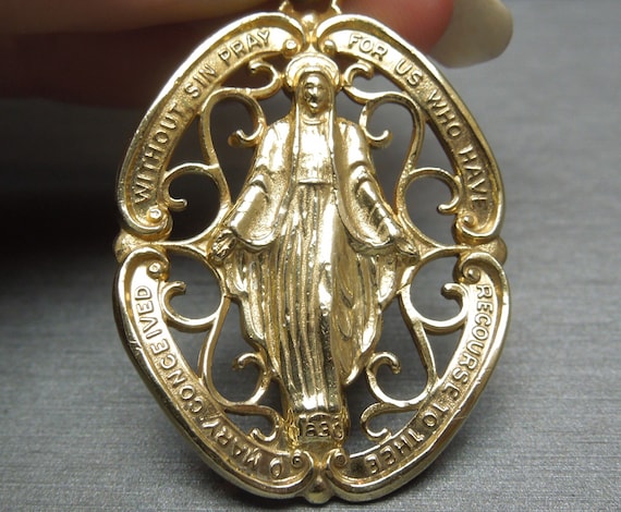 Vintage Estate C1950 Gold Vermeil CREED Sterling Mary Conceived Recourse To Thee Filigree Religious Pendant 2" x 1 1/8" View 2