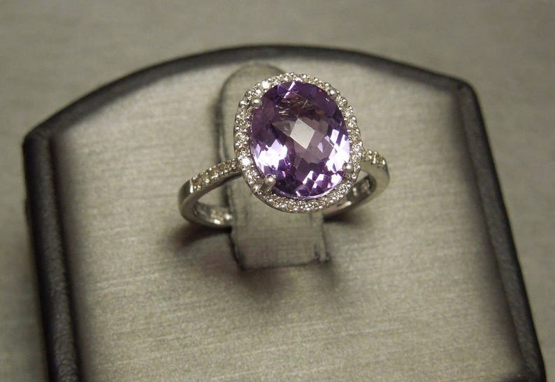 Estate 14K White Gold 3.76TCW Oval Multi-Faceted Amethyst Solitaire & Diamond Halo Engagement Ring Sz 6.5 image 3