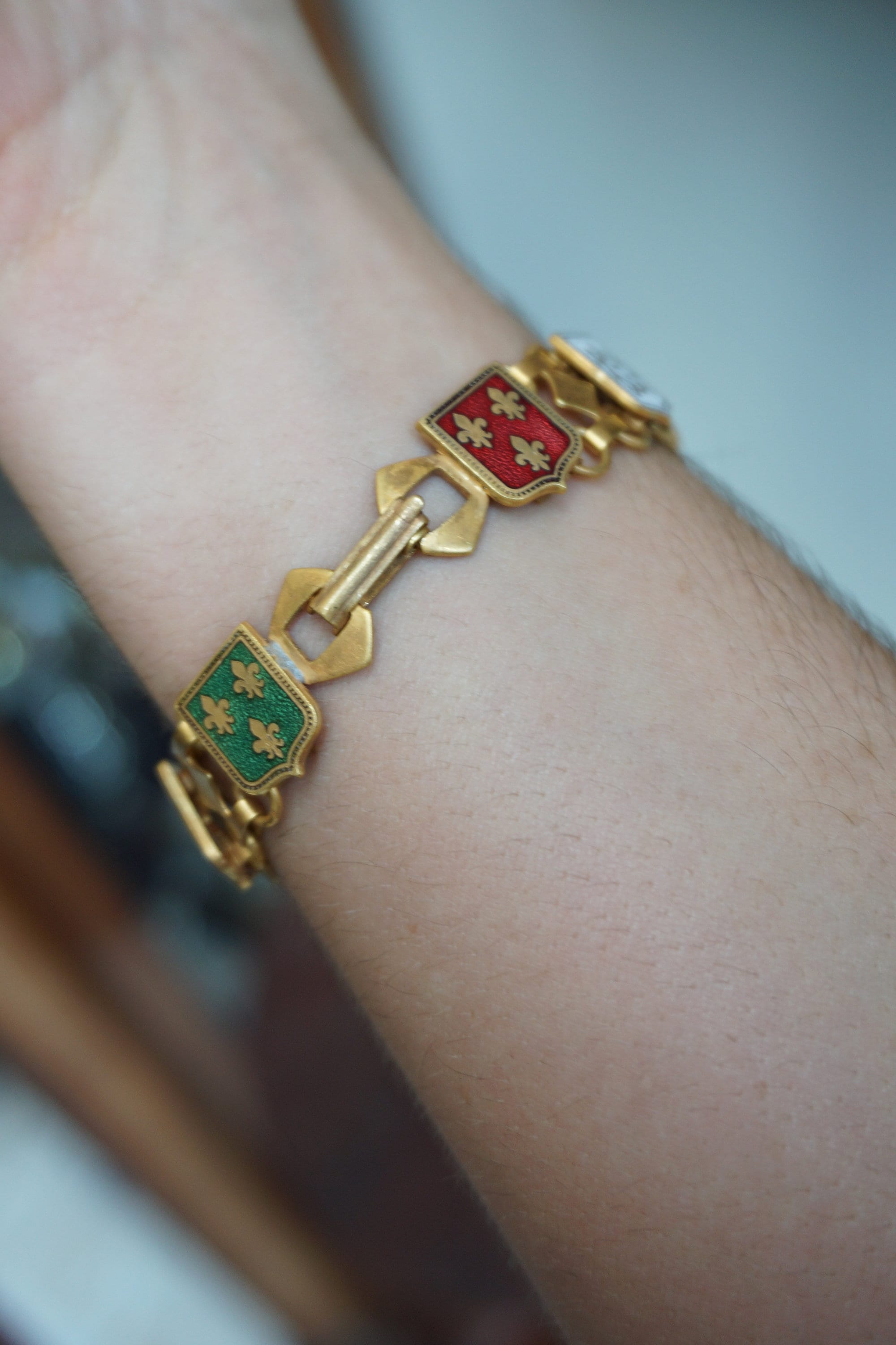 アクセサリー HIGH-END HERITAGE CREST BRACELET il_fullxfull.5914130099_bui3.jpg