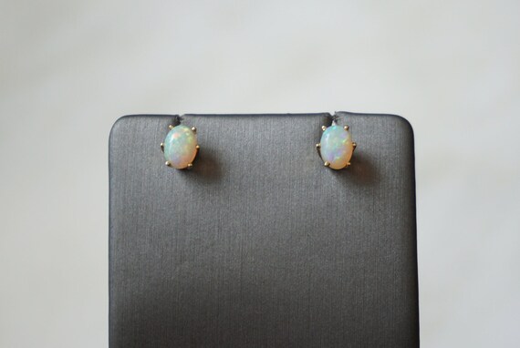 14K Gold Fire Opal Studs / Vintage Estate 14K Gold Oval Natural Fire Opal Stud Earrings / Opal Stud Earrings / Vintage Opal Earrings